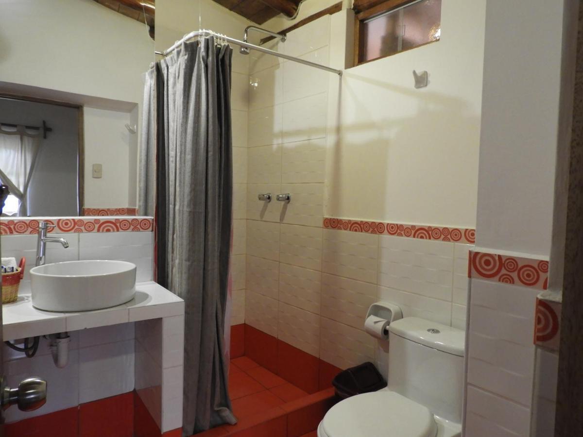 Picaflor Tambo Guest House Ollantaytambo Ngoại thất bức ảnh